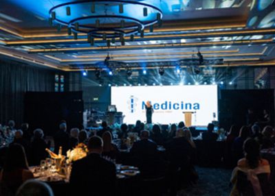 Medicina jubileusz 35 lecia 400 x 286